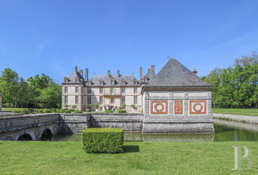 En Seine-et-Marne, entre Fontainebleau et Nemours, un château de famille du 17e siècle - photo  n°6